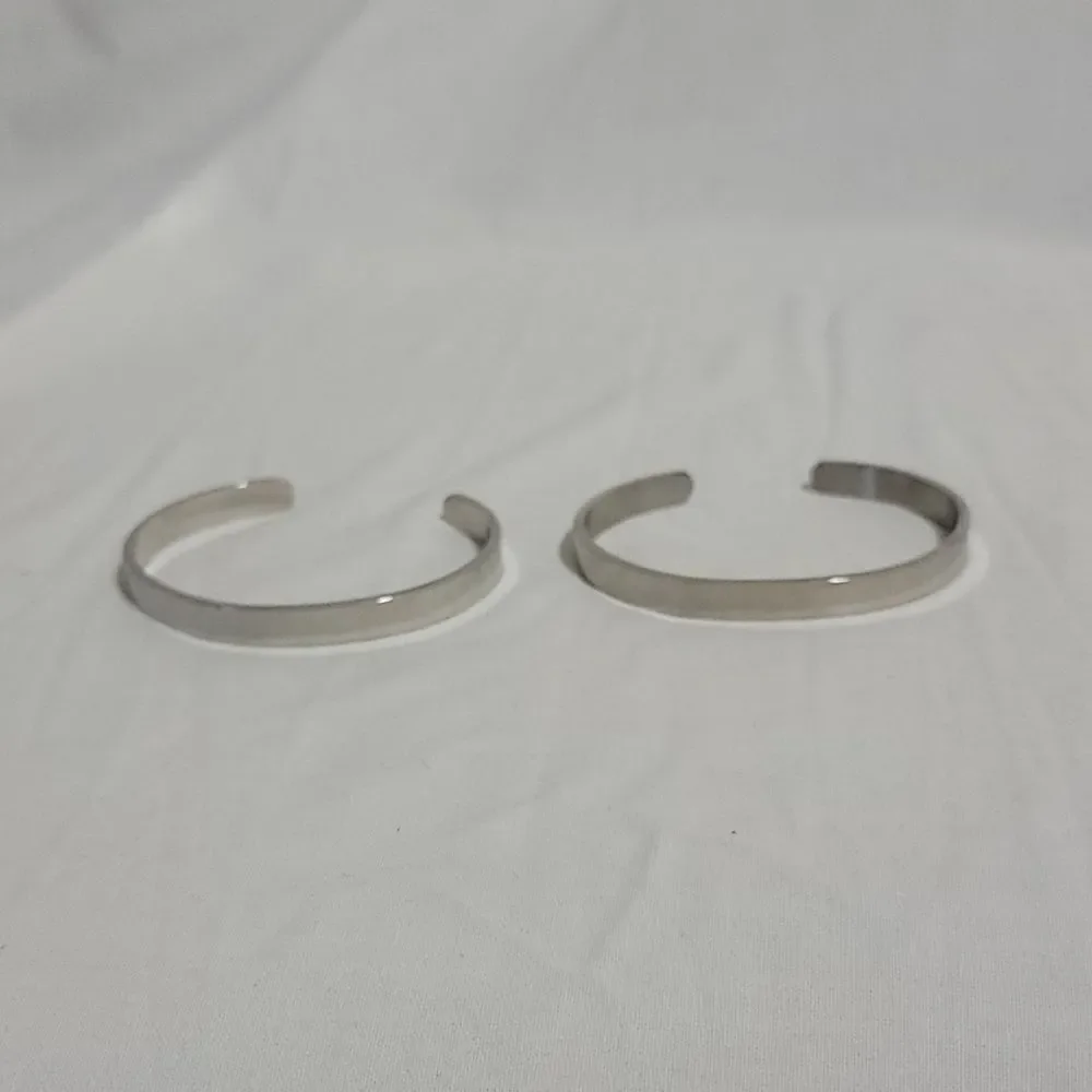 Set Of bracelets